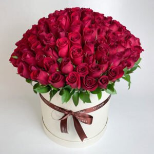 Universo encantado con 120 rosas en Cali, rosas y flores a domicilio